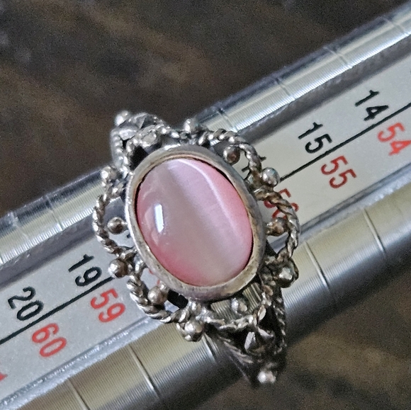 Vintage Pink Mother of Pearl Sterling Silver Ring - Picture 5 of 5